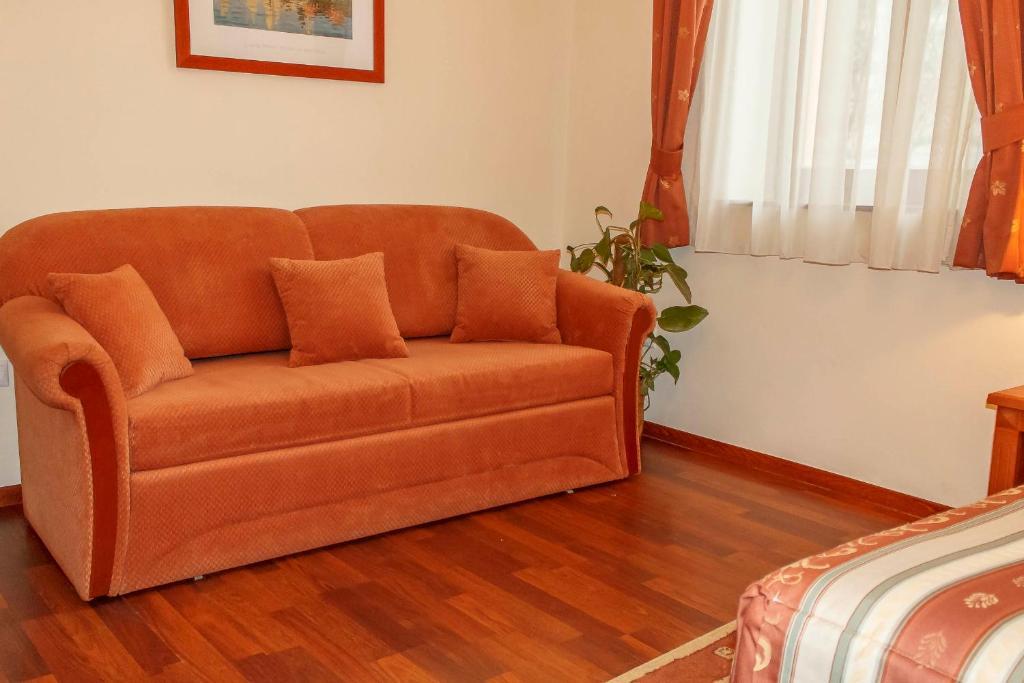 Pannon Hotel Bejelentkezes 20 Oraig, Check-In Until 20 O'Clock, Einchecken Bis 20 Uhr Mohacs Room photo