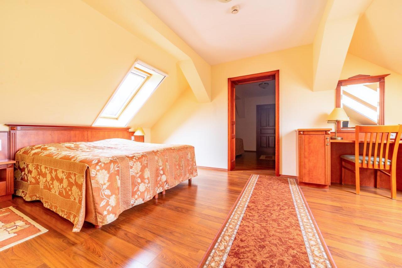 Pannon Hotel Bejelentkezes 20 Oraig, Check-In Until 20 O'Clock, Einchecken Bis 20 Uhr Mohacs Exterior photo